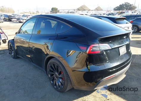 2022 Tesla Model Y Performance Dual Motor All-Wheel Drive from USA, damaged, VIN 7SAYGDEF7NF576487